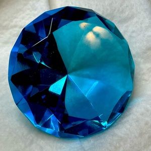 Large blue zircon Diamond shaped paperweight december birthstone